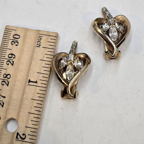 Vintage TRIFARI Alfred Philippe Marquise Rhinestone Gold Tone Pendant & Earrings - Picture 7 of 7